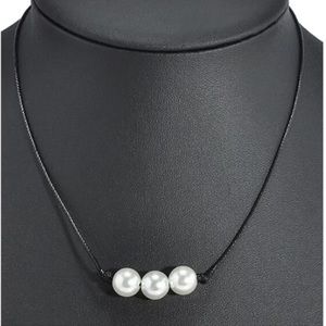 Pearl chocker necklace